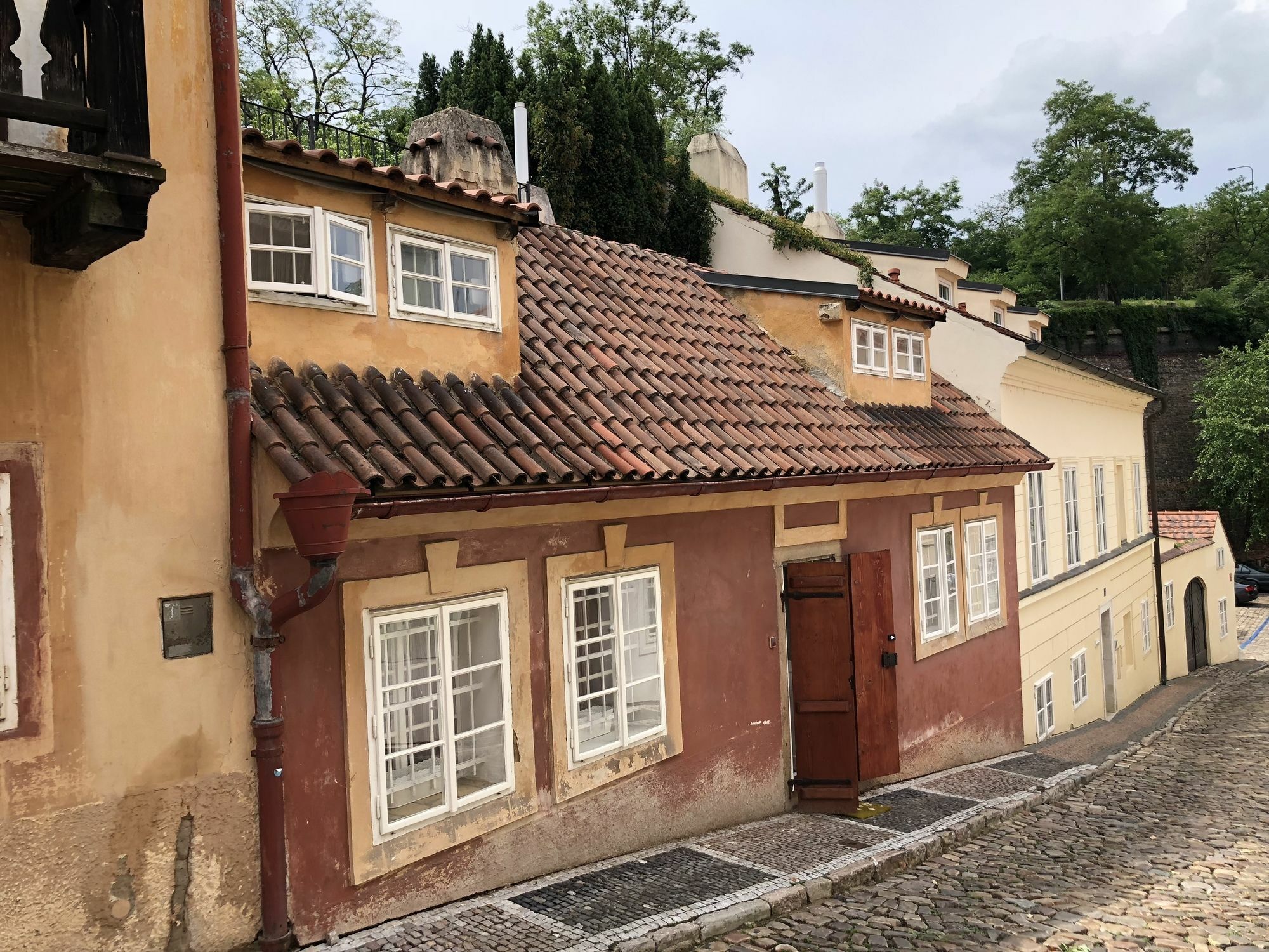The Spirit Of Old Apartment